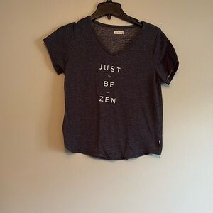 DANSKIN SHORT SLEEVE SHIRT, size medium